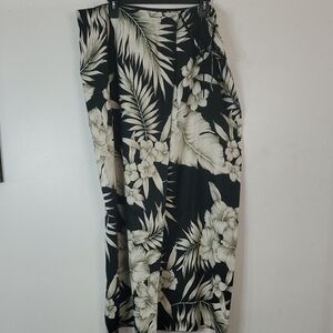 Tommy Bahama Silk Big Floral Pattern True Wrap Maxi Skirt Size 12 Black White